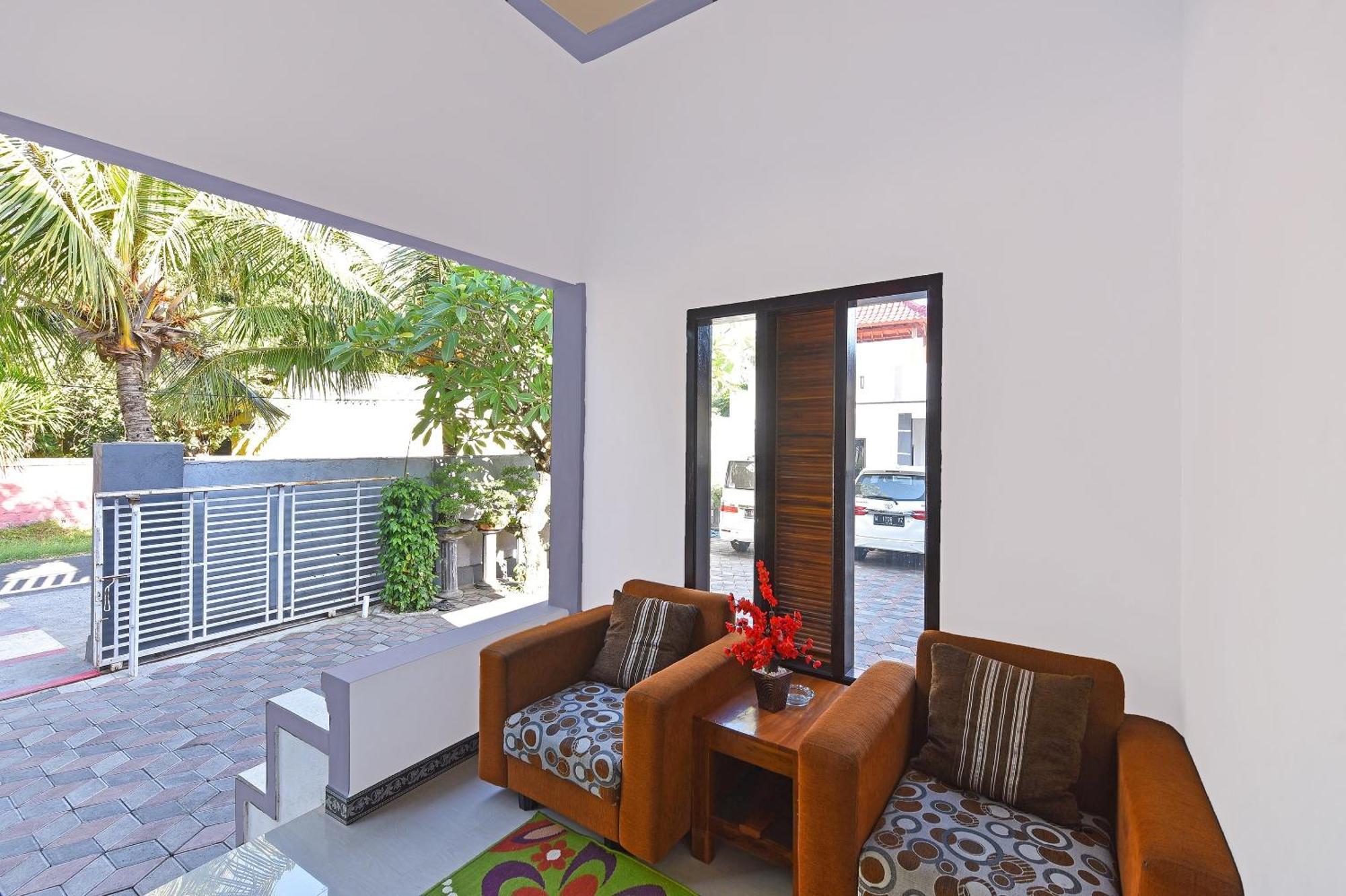 Oyo 91192 Homestay Antara Gilimanuk Bagian luar foto