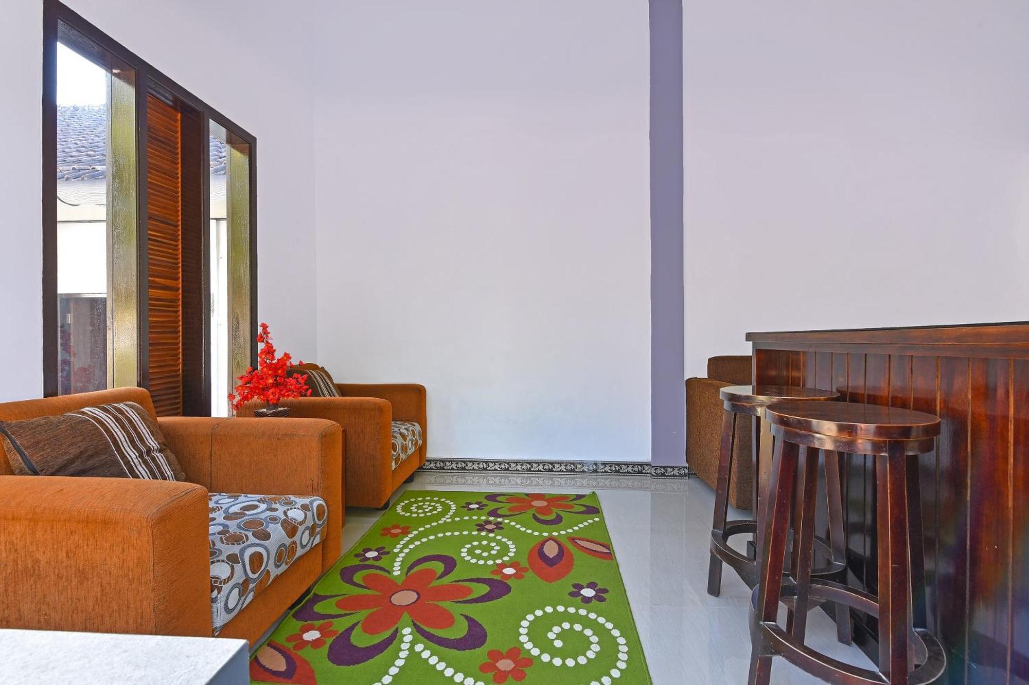 Oyo 91192 Homestay Antara Gilimanuk Bagian luar foto