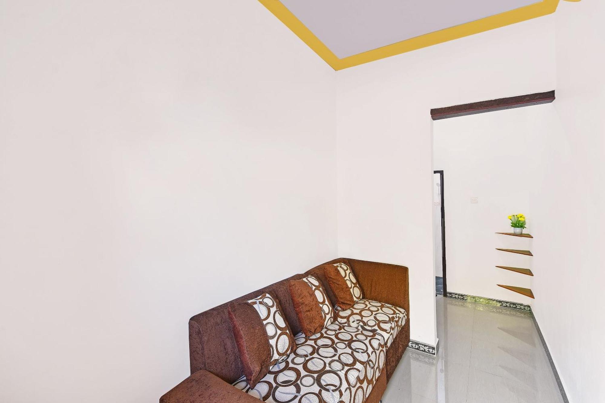Oyo 91192 Homestay Antara Gilimanuk Bagian luar foto